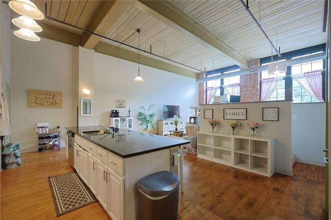 APT-103 - 685 Social St, Condo with 2 bedrooms, 2 bathrooms and null parking in Woonsocket RI | Image 5