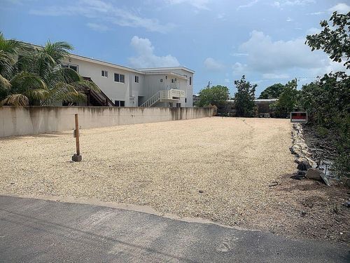 5304 3rd Ave, Stock Island, FL, 33040-5827 | Card Image