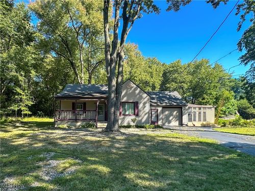 5375 East Dr, Niles, OH, 44446-2808 | Card Image