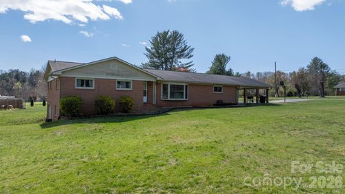 103 Hamp St, Morganton, NC, 28655-9292 | Card Image