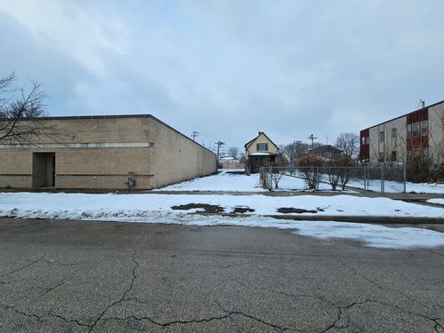 11854 S Lafayette Ave, CHICAGO, IL, 60628-6124 | Card Image