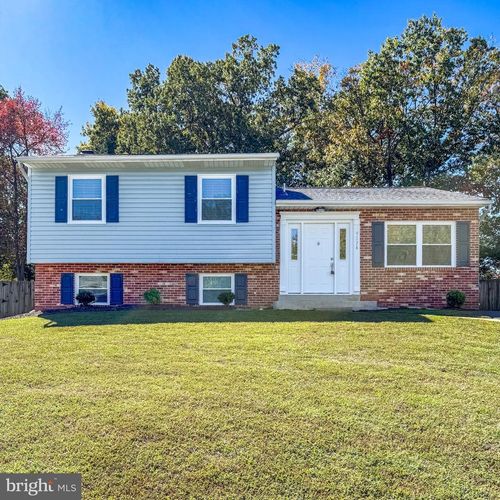 9274 Bayberry Ave, MANASSAS, VA, 20110-4656 | Card Image
