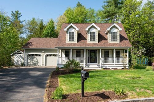 192 Streamside Dr, Manchester, NH, 03102-8123 | Card Image