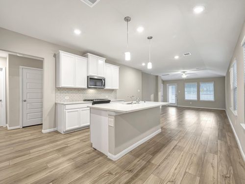 18750 Timber Glen Dr, Montgomery, TX, 77316-3337 | Card Image