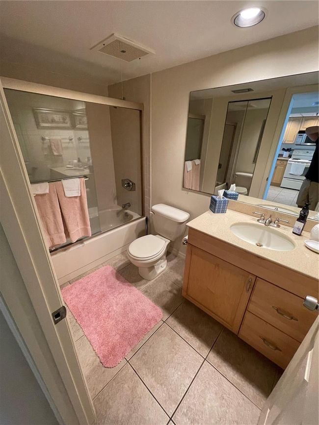 APT-13E - 17900 Gulf Blvd, Condo with 2 bedrooms, 2 bathrooms and null parking in REDINGTON SHORES FL | Image 9