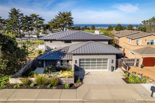 3020 Ironwood Ave, Morro Bay, CA, 93442-1457 | Card Image