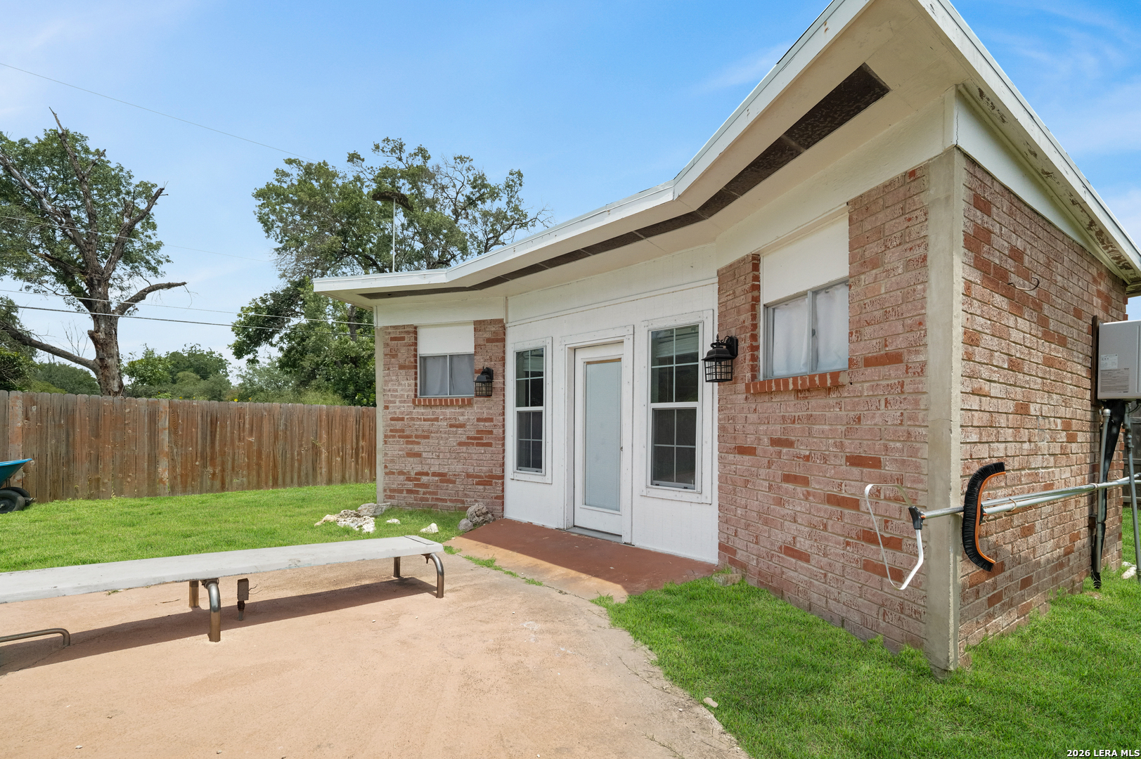 Residential Lease in Windcrest 5