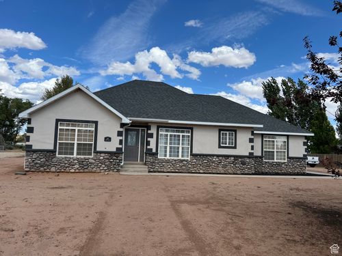 207 S Stonegate Dr, Roosevelt, UT, 84066 | Card Image