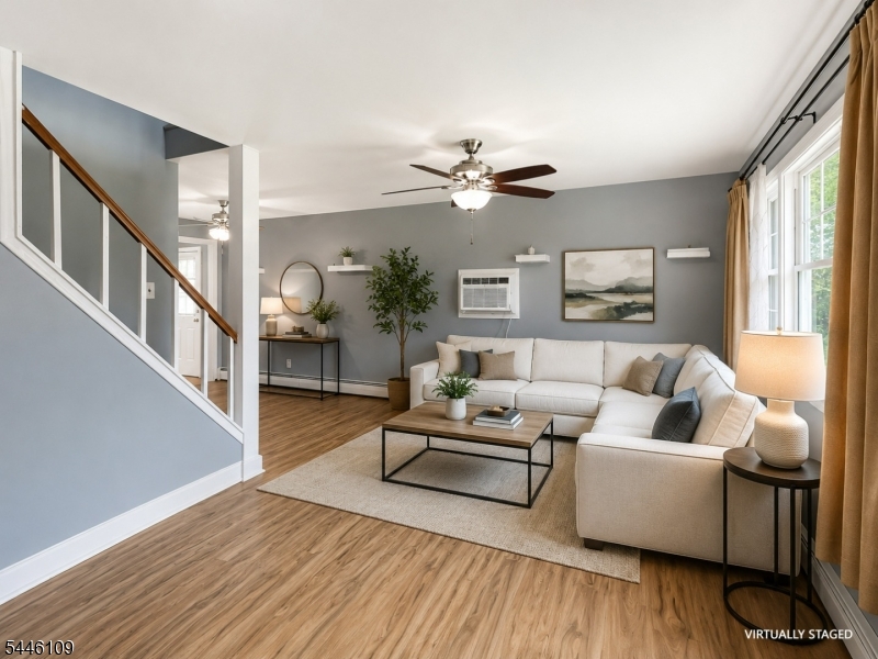 Residential Lease in Woodbridge Twp. 3