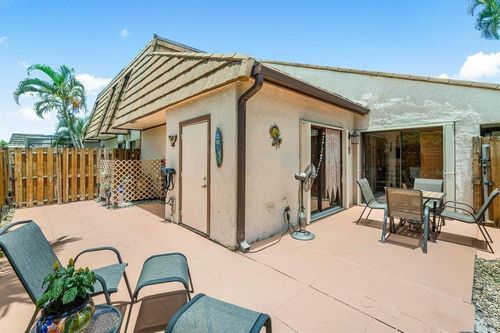 apt-d-4252 Palm Bay Cir, West Palm Beach, FL, 33406-9085 | Card Image