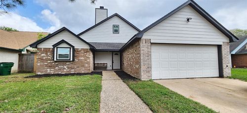 128 Lasso St, Angleton, TX, 77515-2753 | Card Image