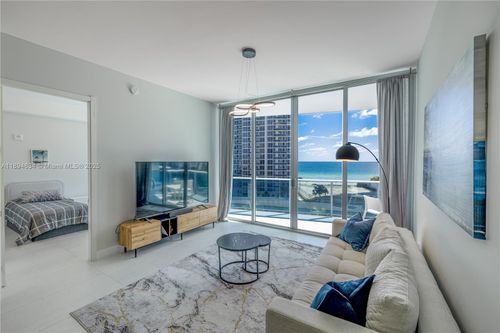 703-17550 Collins Ave, Sunny Isles Beach, FL, 33160-2867 | Card Image