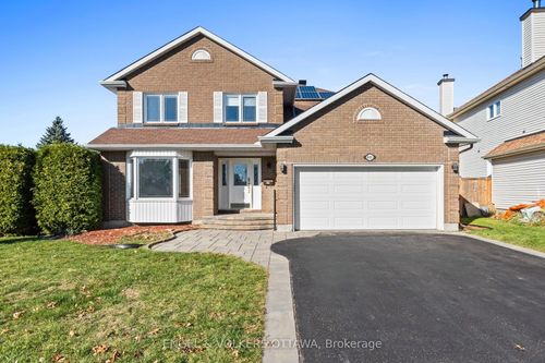 841 Montcrest Dr, Orleans, ON, K4A3C2 | Card Image