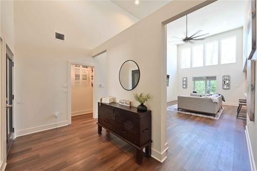 18 Forest Dr, College Station, TX, 77840-2313 | Card Image