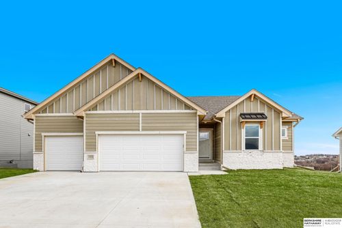 11011 S 104th Ave, Papillion, NE, 68046-5973 | Card Image