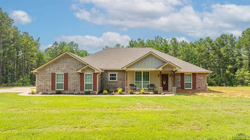 525 Lake Gladewater Rd, Gladewater, TX, 75647-3870 | Card Image