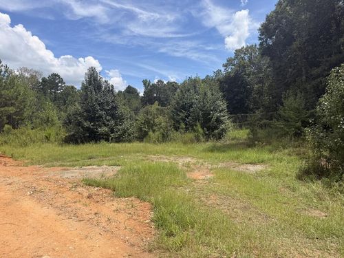 140 Abberley Ln, Macon, GA, 31216-6890 | Card Image