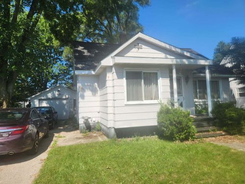 127 Gratton St, Bad Axe, MI, 48413-1366 | Card Image