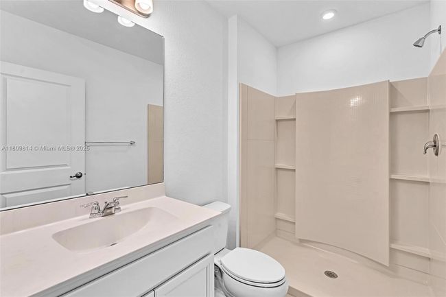 2033 Sw Castinet Ln, House other with 4 bedrooms, 3 bathrooms and null parking in Port St. Lucie FL | Image 21