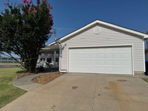 2412 Waterleaf Dr, Norman, OK, 73069-9626 | Card Image