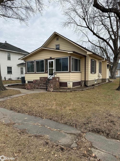 701 N 12th St, Clarinda, IA, 51632-1244 | Card Image