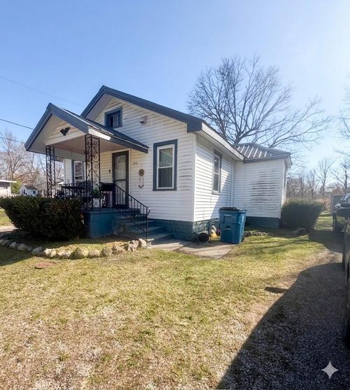 518 Earl Ct, Niles, MI, 49120-2904 | Card Image