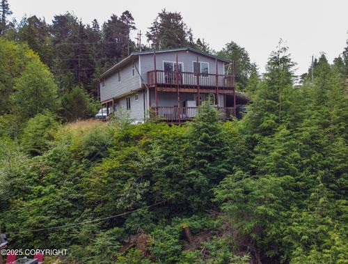 9125 Heron Ln, Ketchikan, AK, 99901-9171 | Card Image