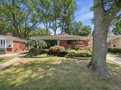 2806 Oliver Road, Royal Oak, MI, 48073 | Card Image