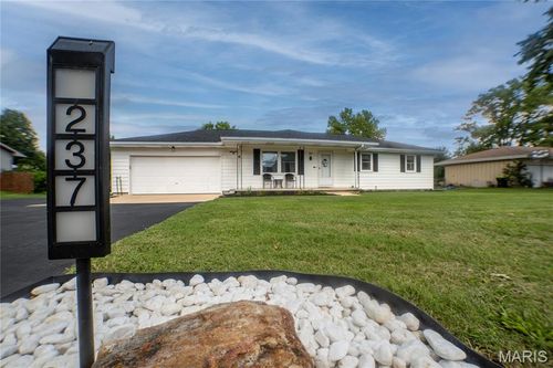 237 Farmers Ln, Lebanon, MO, 65536-3782 | Card Image