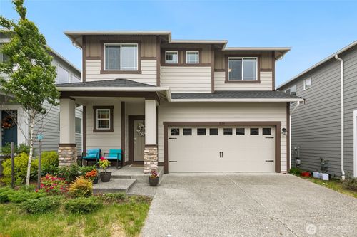 924 121st Ave Se, Lake Stevens, WA, 98258-8921 | Card Image