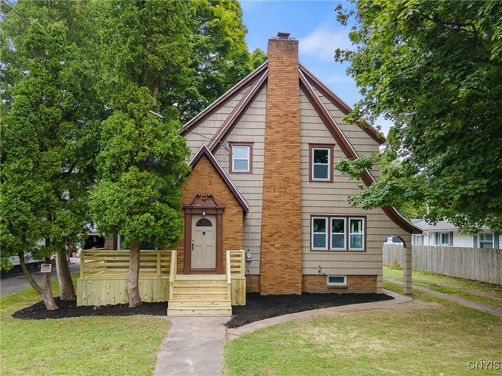 Salina St, Syracuse, NY 13205