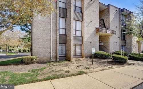 apt-b2-3301 Huntley Square Dr, TEMPLE HILLS, MD, 20748-6205 | Card Image