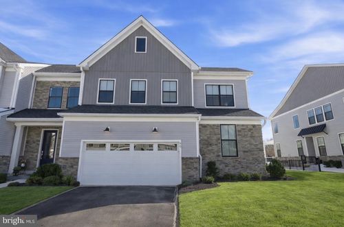 49 Tradesville Dr, DOYLESTOWN, PA, 18901-2991 | Card Image