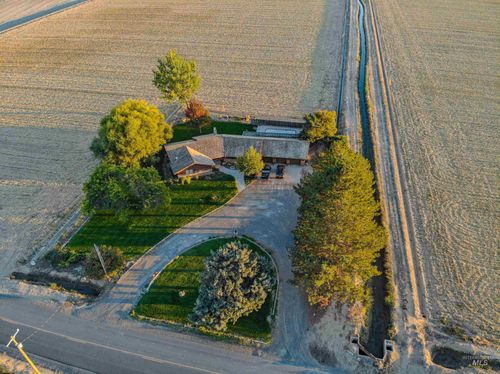 887 Overstreet Rd, Nyssa, OR, 97913-5547 | Card Image