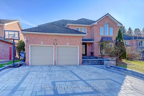 85 Marsh Harbour, Aurora, ON, L4G5Y8 | Card Image