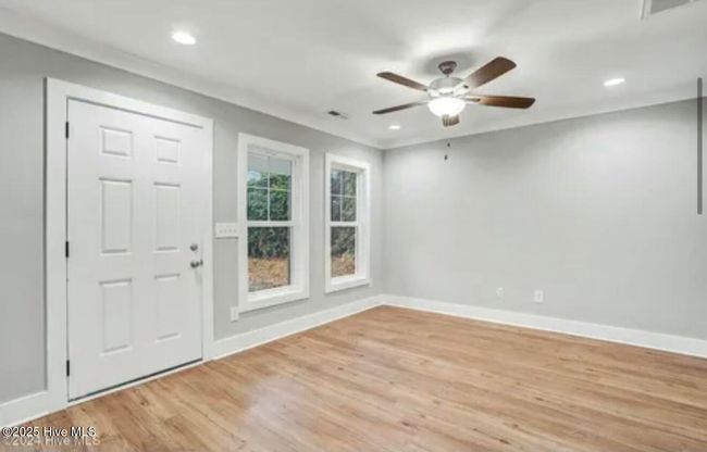 415 Woodrow St, House other with 2 bedrooms, 2 bathrooms and null parking in Goldsboro NC | Image 6