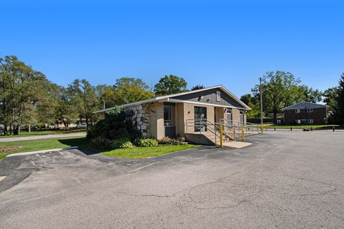 1402 36th St Sw, Wyoming, MI, 49509-3407 | Card Image