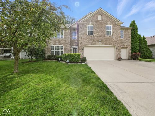 1680 Woodfield Dr, Greenwood, IN, 46143-6874 | Card Image