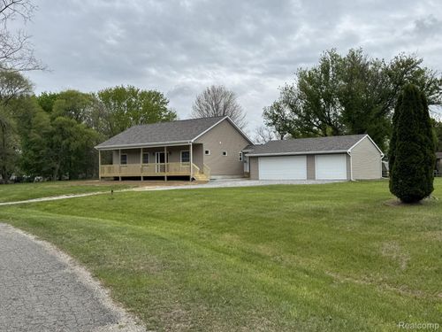 1939 Manchester Dr, Lapeer, MI, 48446-9716 | Card Image