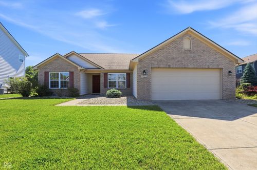 16008 Plains Rd, Noblesville, IN, 46062-4657 | Card Image