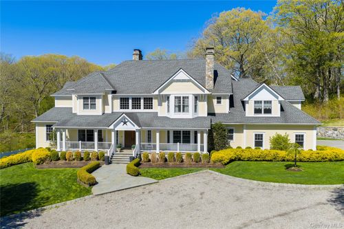 84 Twin Lakes Dr, Bedford, NY, 10506-1631 | Card Image
