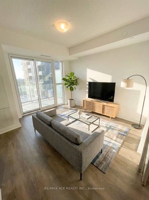 522-20 Meadowglen Place, Scarborough, ON, M1H2Y5 | Card Image