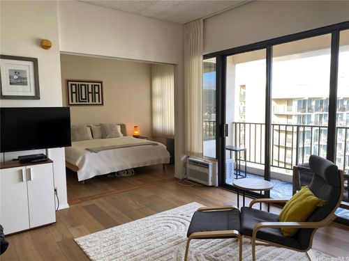 3704-1-201 Ohua Ave, Honolulu, HI, 96815-3653 | Card Image