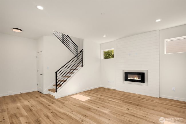 118 4 Th Ave S, Townhouse with 4 bedrooms, 3 bathrooms and 2 parking in Algona WA | Image 5