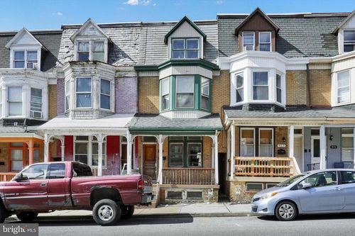 919 W College Ave, YORK, PA, 17401-3614 | Card Image
