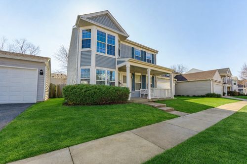 1649 Park Vista Ln, Aurora, IL, 60504-5556 | Card Image