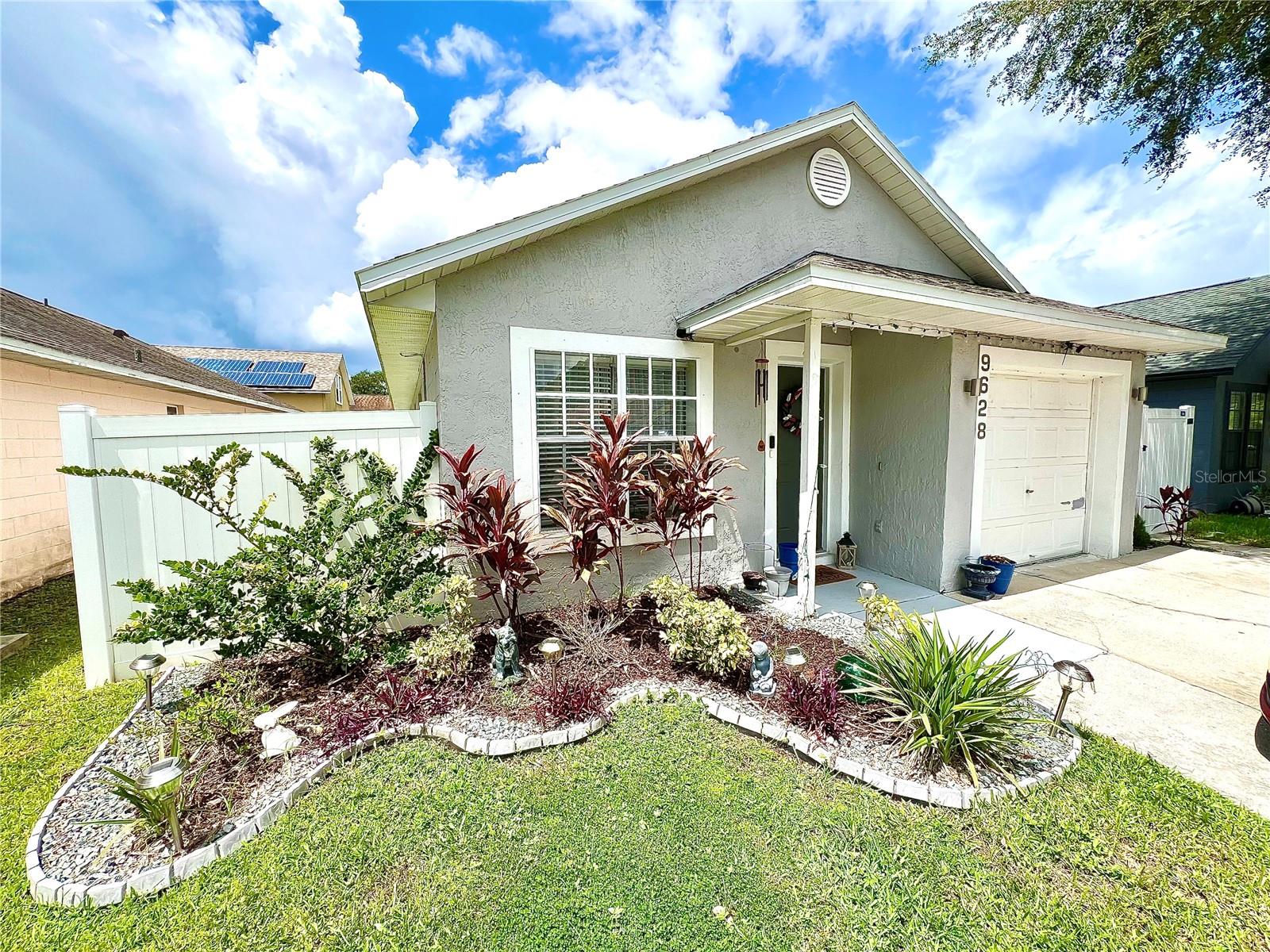 Lupine Ave, Orlando, FL 32824