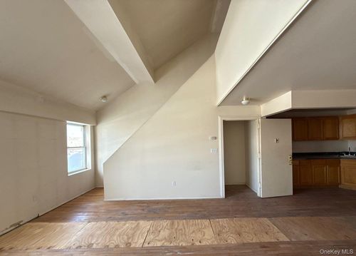 160 Beach 30th St, Far Rockaway, NY, 11691-2048 | Card Image