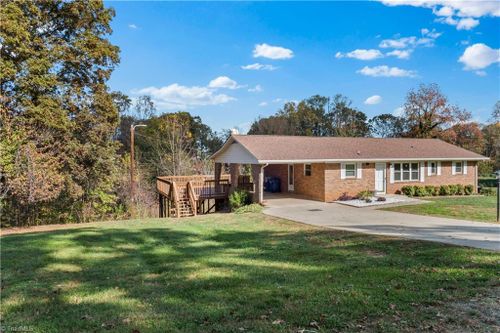 202 Lakewood Drive, Mocksville, NC, 27028 | Card Image