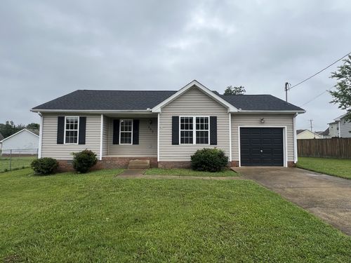 303 Pappy Dr, Oak Grove, KY, 42262-7111 | Card Image